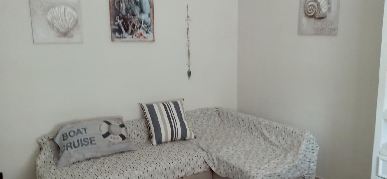 Gli Oleandri Villa Livorno Luaran gambar